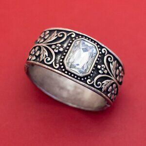 7 inch, Vintage Art Deco Clear Gem Silver Tone Floral Motif Hinge Bangle - FX9